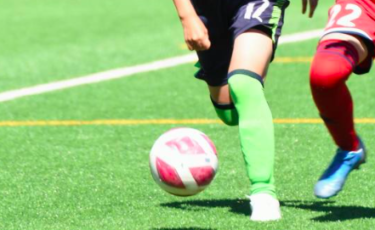 谷川萌々子の使用スパイクについて解説します